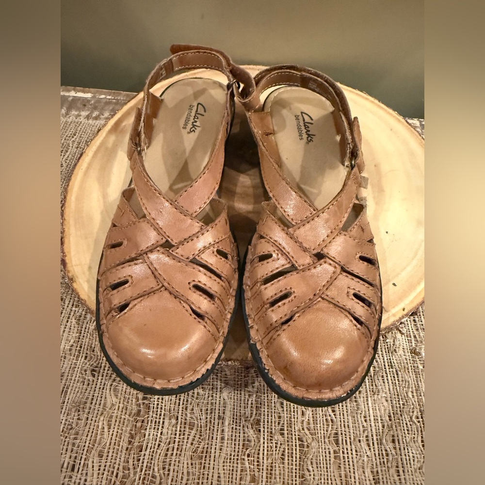 Clarks Bendables Nikki Common Women's Size 8 Mary‎ Jane Sandals Luggage E… - Picture 2 of 9